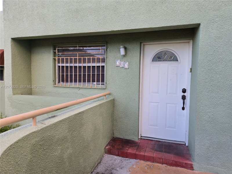11021 NW 7th St # 9, Miami FL 33172