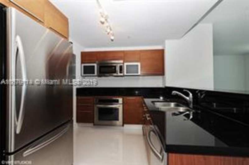 244 Biscayne Blvd # 1102, Miami FL 33132