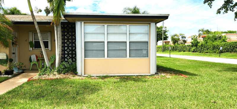 1042 NORTH Drive # D, Delray Beach FL 33445