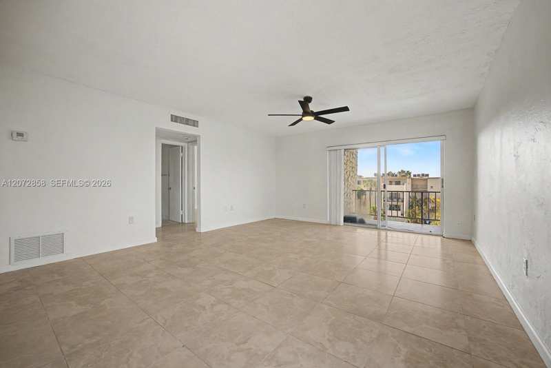 6900 N Kendall Dr # A409, Pinecrest FL 33156