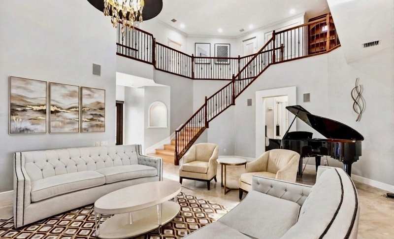 712 SANDY POINT Lane, North Palm Beach FL 33410