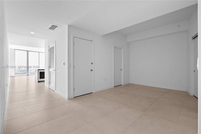 1400 Biscayne Blvd # 3003, Miami FL 33132