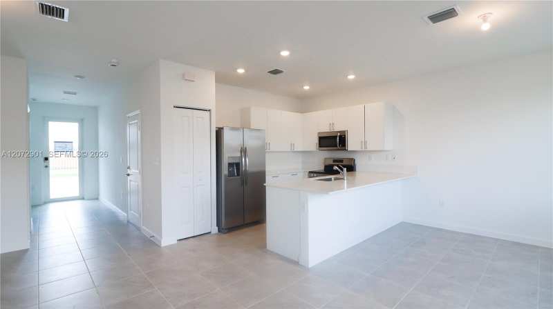 1475 SE 7th Ter, Homestead FL 33034