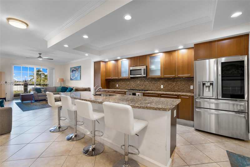 4445 El Mar Dr # 2303, Lauderdale By The Sea FL 33308