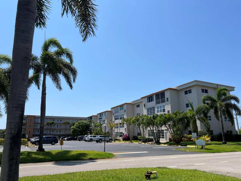 230 NE 26th Avenue # 207, Boynton Beach FL 33435