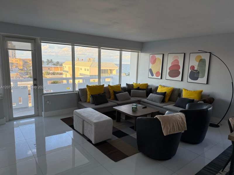 3111 N Ocean Dr # 506, Hollywood FL 33019