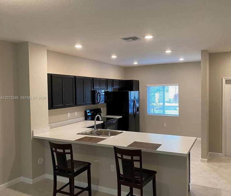 2810 NW 181st St, Miami Gardens FL 33056