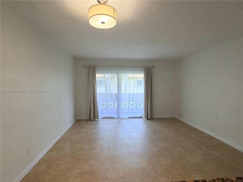 14500 SW 88th Ave # 220, Palmetto Bay FL 33176