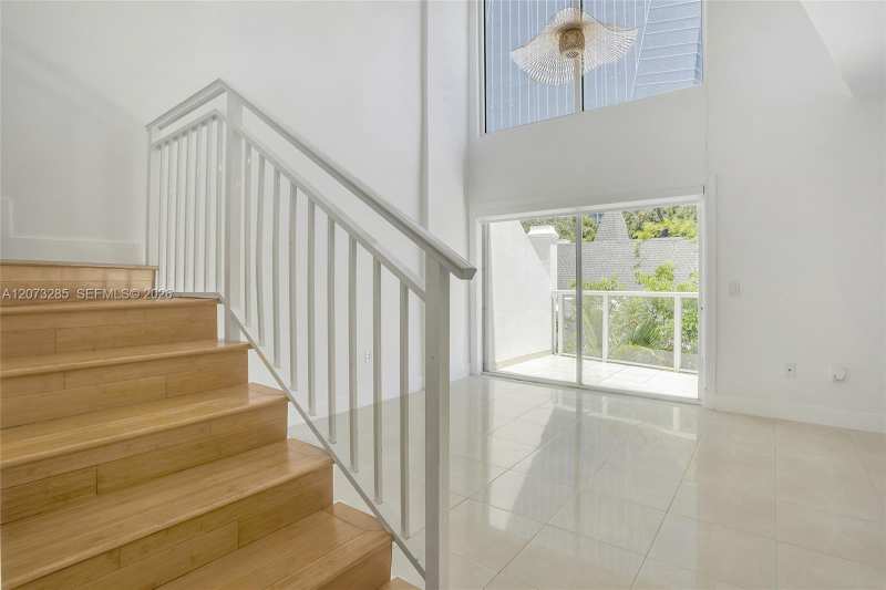 1528 Brickell Ave # 211, Miami FL 33129
