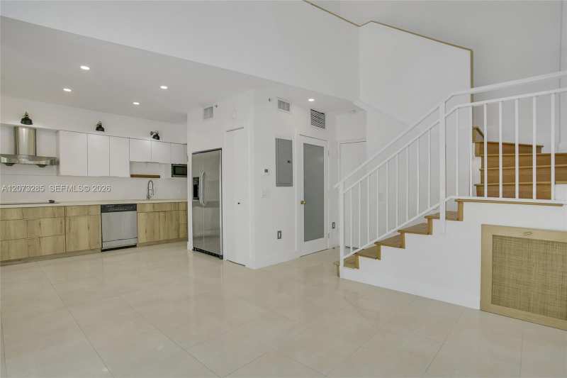 1528 Brickell Ave # 211, Miami FL 33129