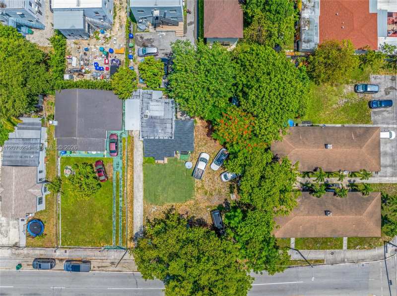 1027 NW 29th St, Miami FL 33127