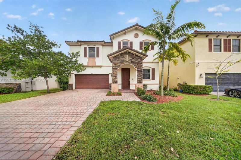 9371 W 35th Ave, Hialeah FL 33018