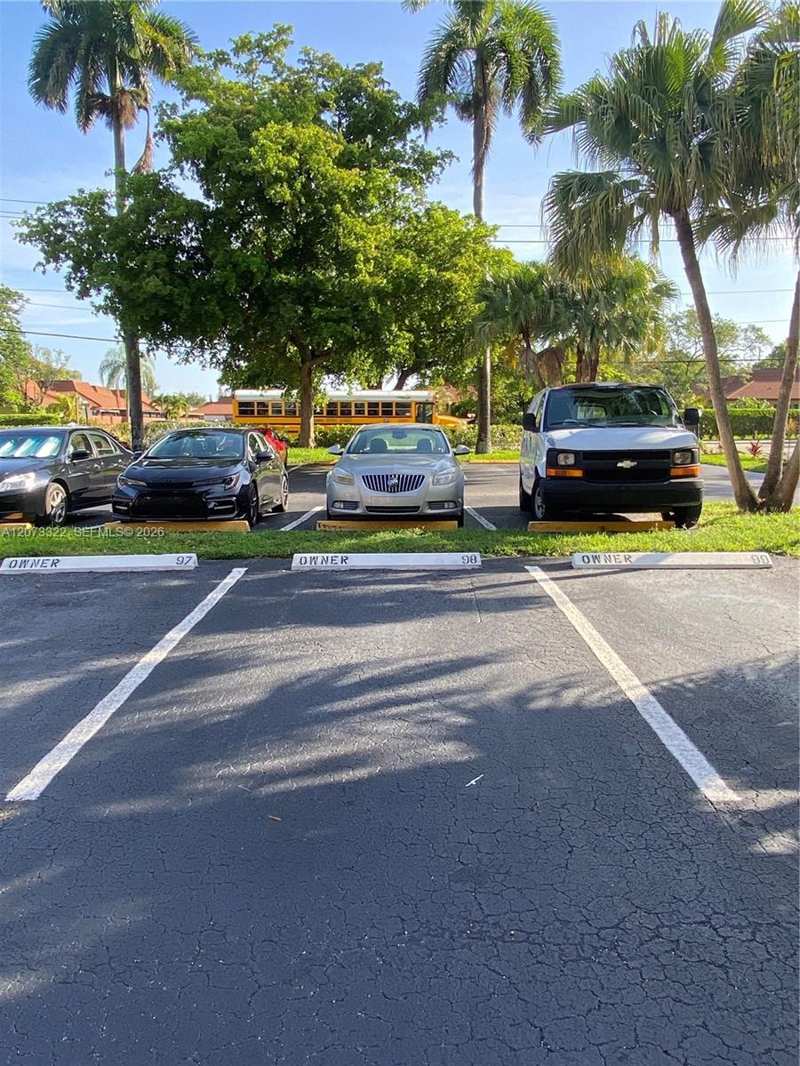 7020 Nova Dr # 209D, Davie FL 33317
