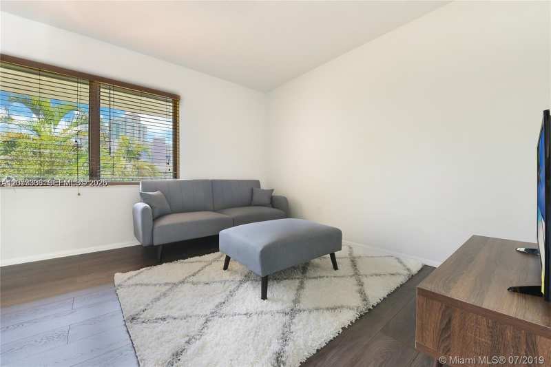345 Michigan Ave # 17, Miami Beach FL 33139