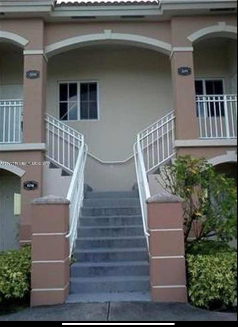 1270 SE 26th St # 205, Homestead FL 33035