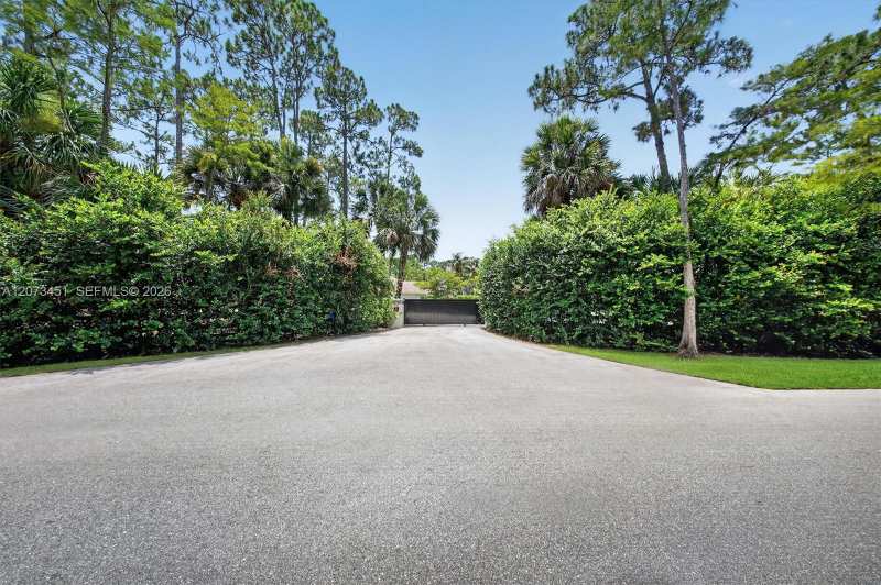 1215 Stallion Dr, Loxahatchee FL 33470