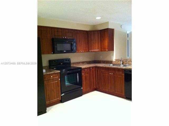 1621 Barcelona Way # 32, Weston FL 33327