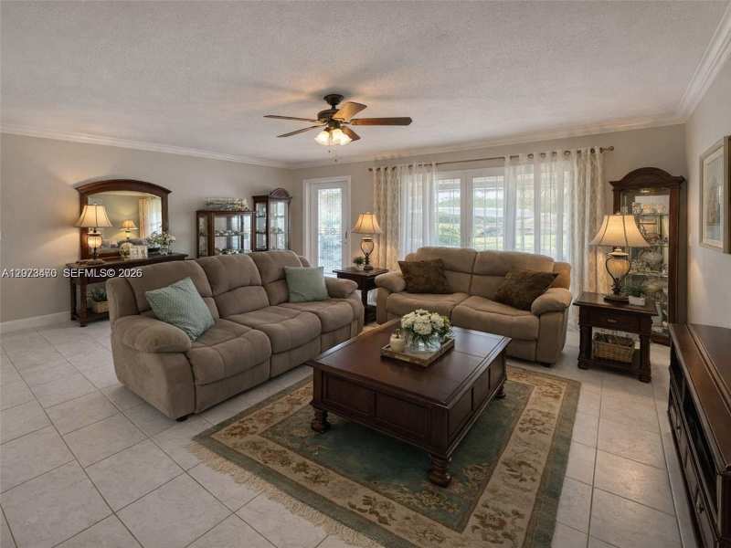 4208 NW 47th Ct, Tamarac FL 33319