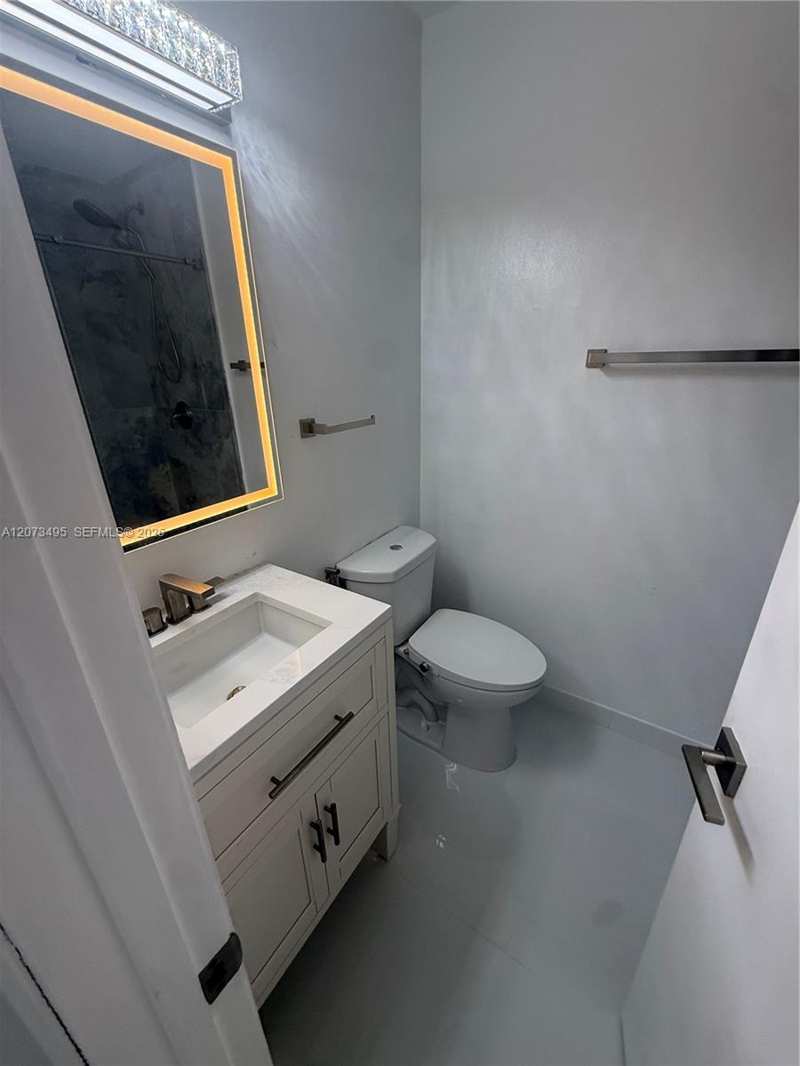 875 NW 99th Ave # 0, Plantation FL 33324
