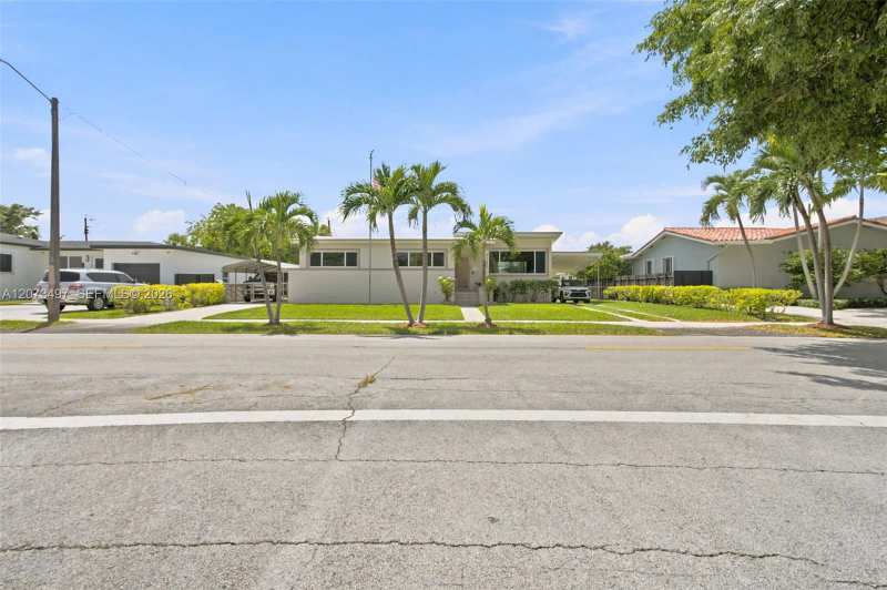 3240 SW 84th Ave, Miami FL 33155