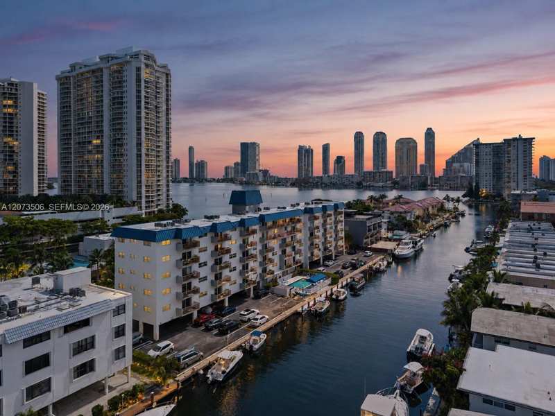 3770 NE 171st St # 504, North Miami Beach FL 33160