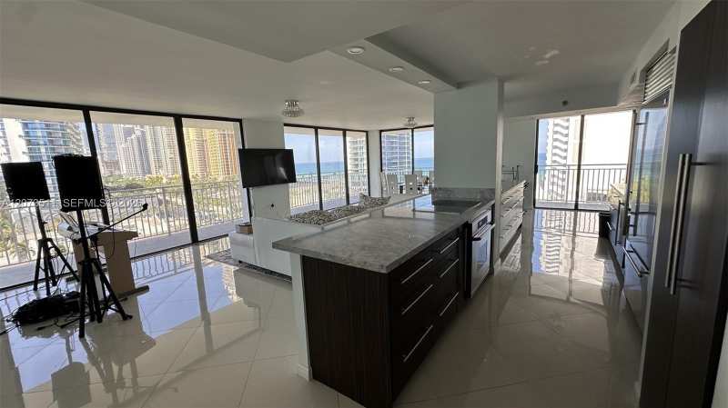 210 174th St # 1119, Sunny Isles Beach FL 33160