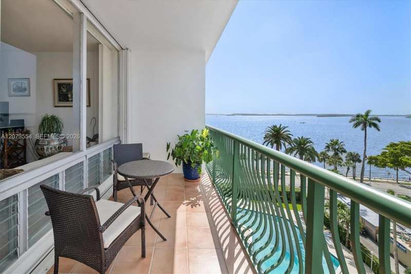 1408 Brickell Bay Dr # 706, Miami FL 33131