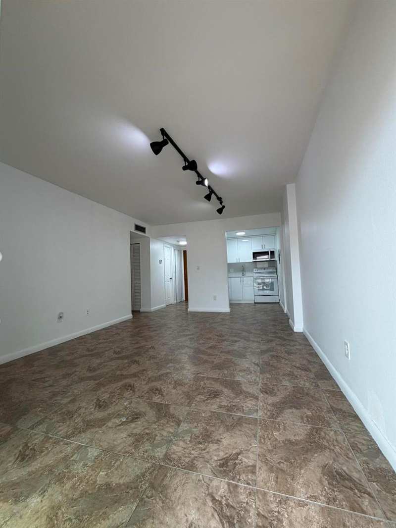 3640 NW 9TH Street # 306, Miami FL 33125