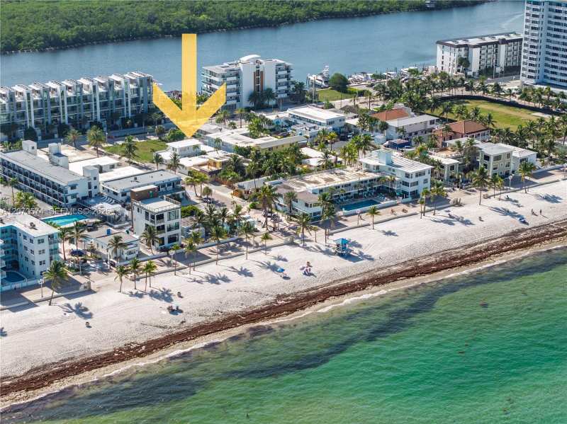 325 Harding St, Hollywood FL 33019