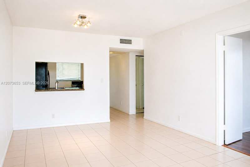 9230 Lagoon Pl # 411, Davie FL 33324