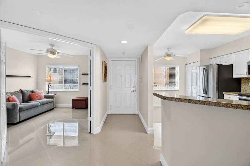12511 Imperial Isle Drive # 205, Boynton Beach FL 33437