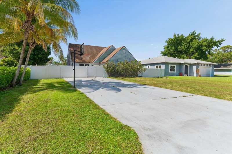 5414 SUNRISE Boulevard, Delray Beach FL 33484
