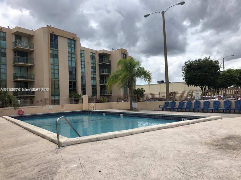 2075 SW 122nd Ave # 117, Miami FL 33175