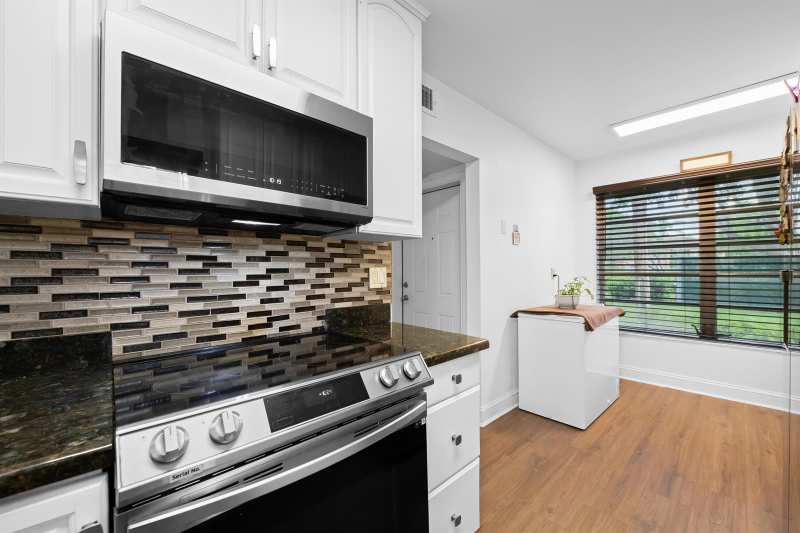 6300 NW 62ND Street # 101, Tamarac FL 33319