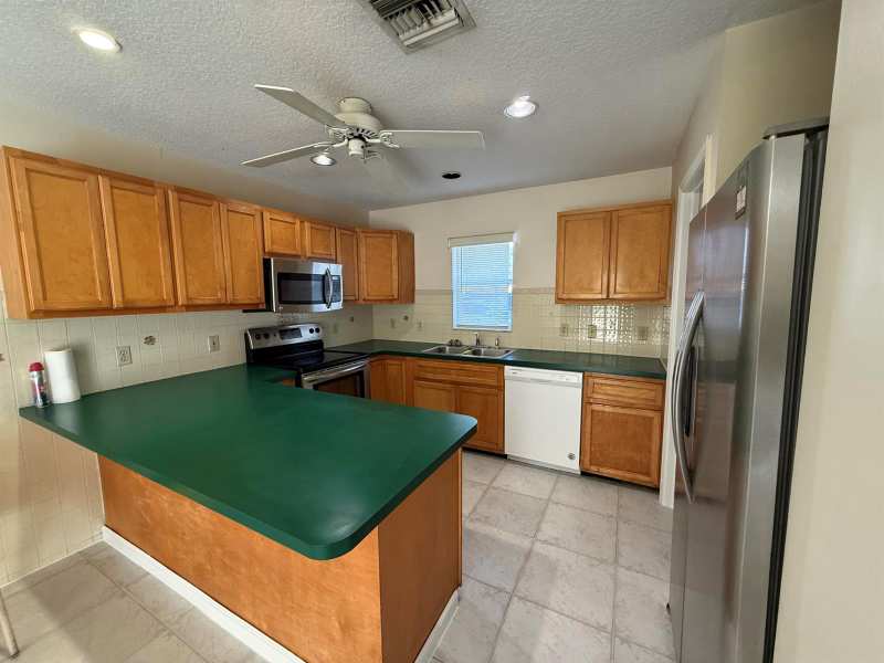 14063 Wellington Trace # 63, Wellington FL 33414