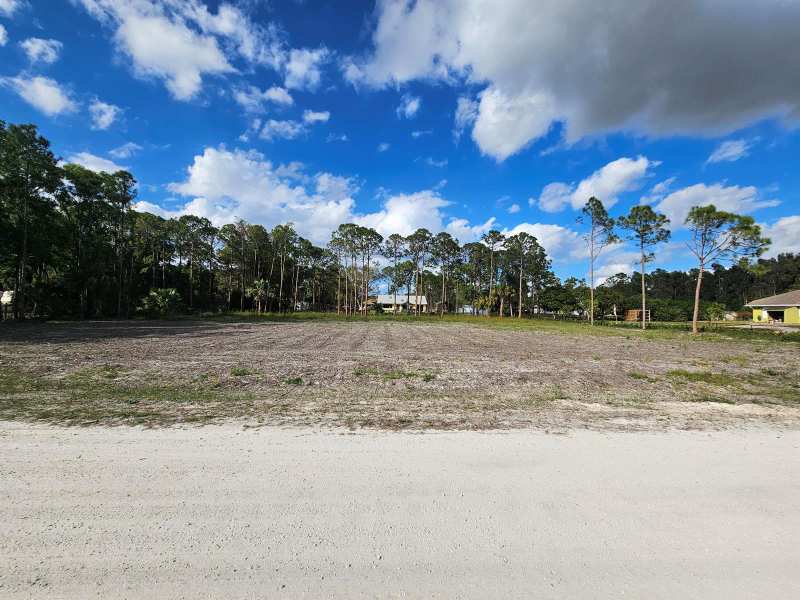 00000 82nd Lane N, FL 33470
