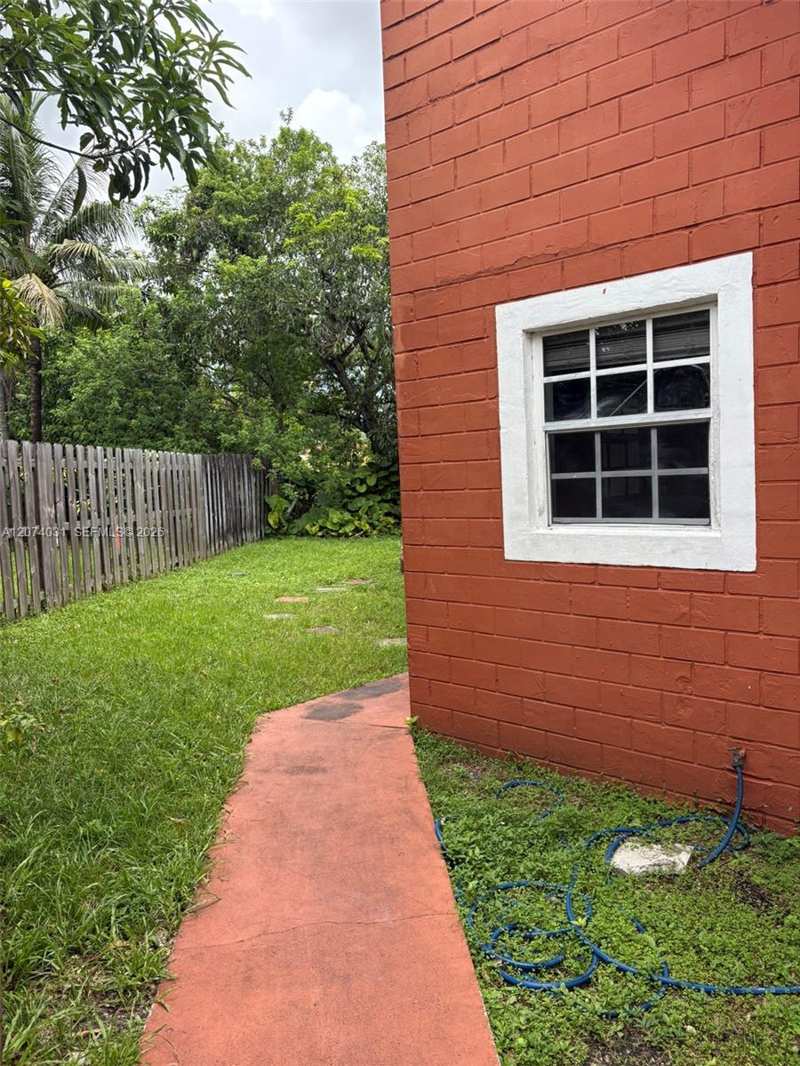 14803 NE 7th Ave, Miami FL 33161