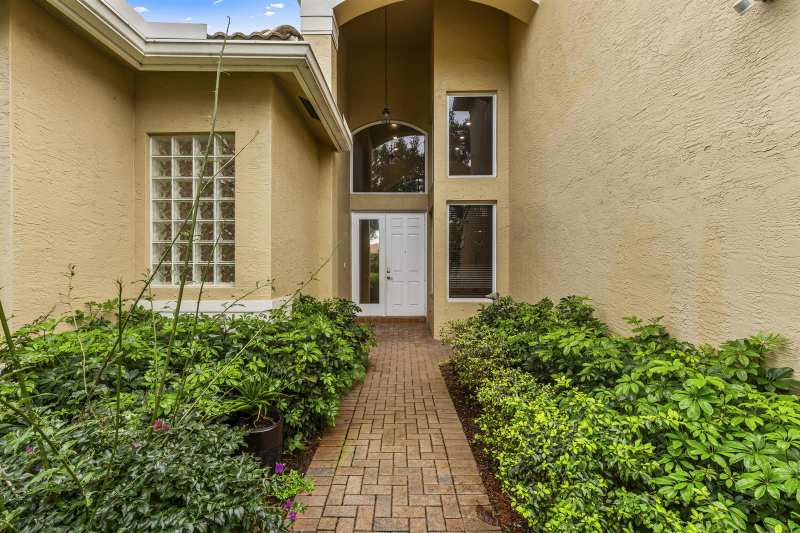 6966 Great Falls Circle, Boynton Beach FL 33437
