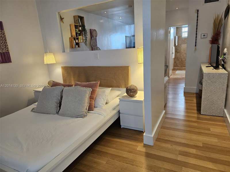 751 Collins Ave # 2, Miami Beach FL 33139