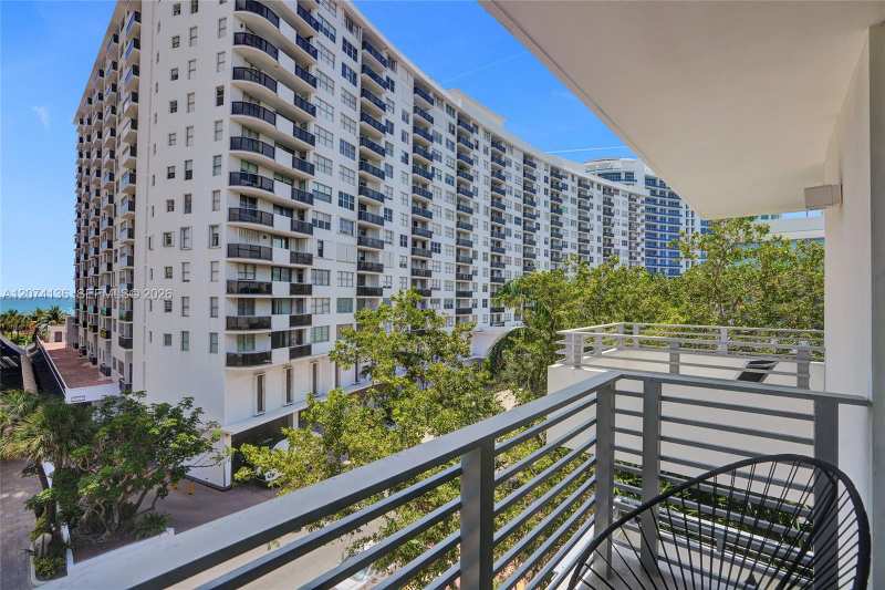 6080 Collins Ave # 520, Miami Beach FL 33140