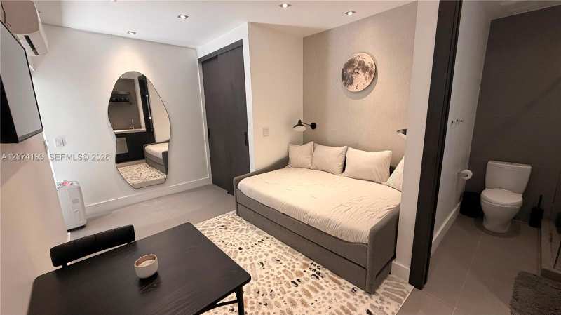1024 Lenox Ave # 8, Miami Beach FL 33139