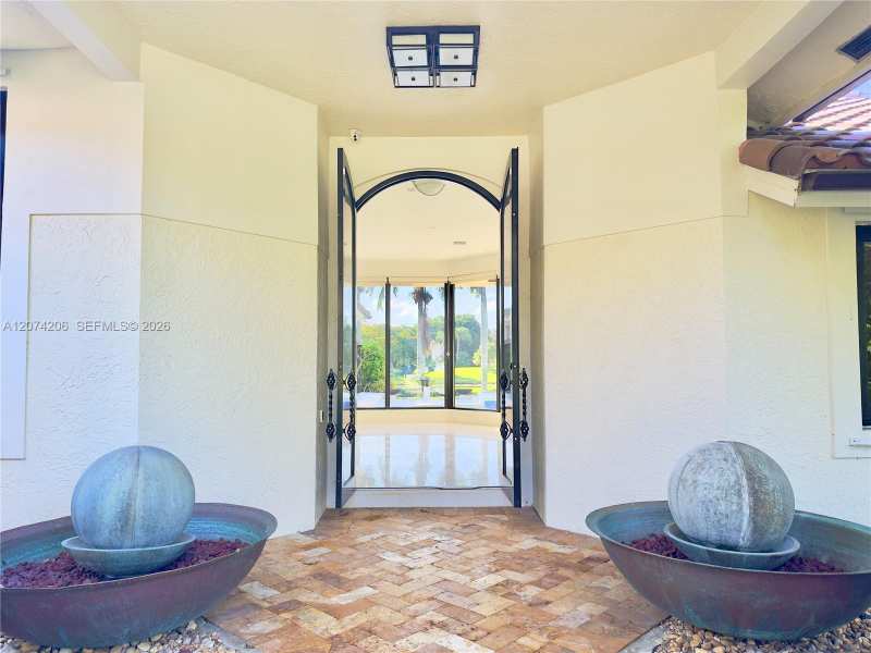 2880 Windmill Ranch Rd, Weston FL 33331