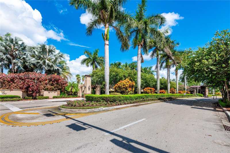 975 NE 34th Ave # 103, Homestead FL 33033