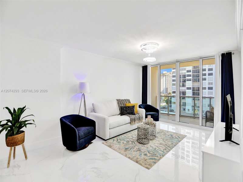 2501 S Ocean Dr, Hollywood FL 33019