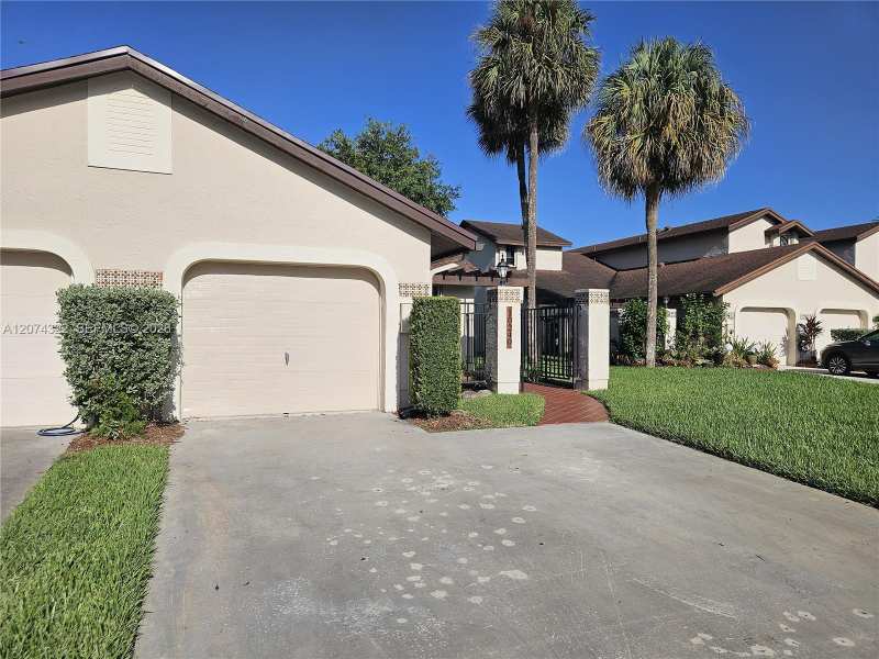 10240 SW 137th Ct, Miami FL 33186