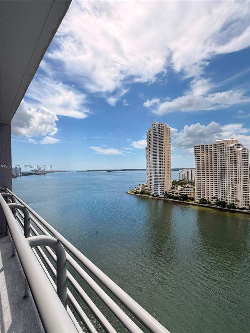 335 S Biscayne Blvd # 2003, Miami FL 33131