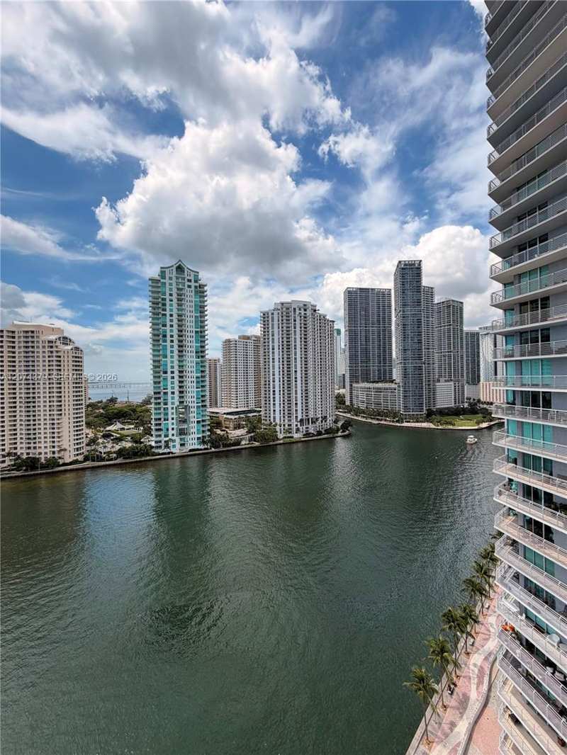 335 S Biscayne Blvd # 2003, Miami FL 33131