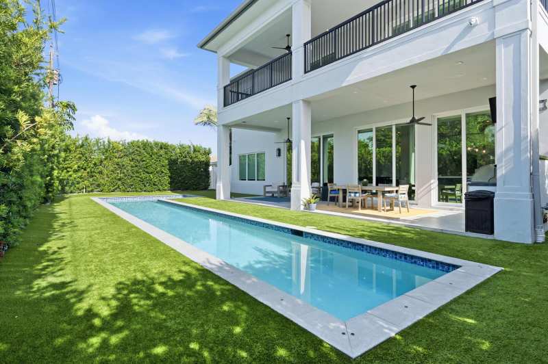 334 NE 3RD Court, Boca Raton FL 33432