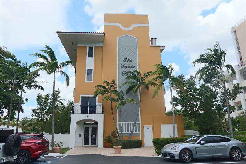 555 E Dania Beach Blvd # 9, Dania Beach FL 33004