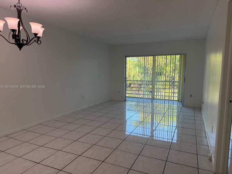 2800 NW 56th Ave # E206, Lauderhill FL 33313